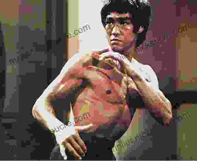 Bruce Lee In A Fighting Stance Bruce Lee Artist Of Life: Inspiration And Insights From The World S Greatest Martial Artist (Bruce Lee Library)